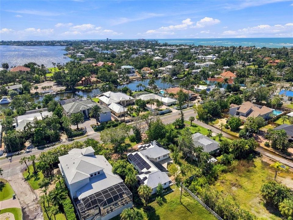 En Venta: $849,900 (0.30 acres)