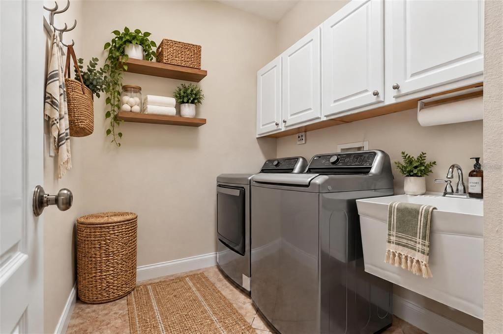 For Sale: $499,000 (3 beds, 2 baths, 2245 Square Feet)