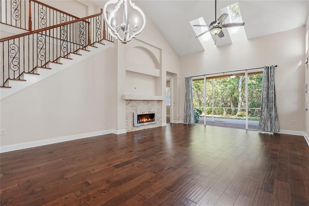 For Sale: $499,000 (3 beds, 2 baths, 2245 Square Feet)