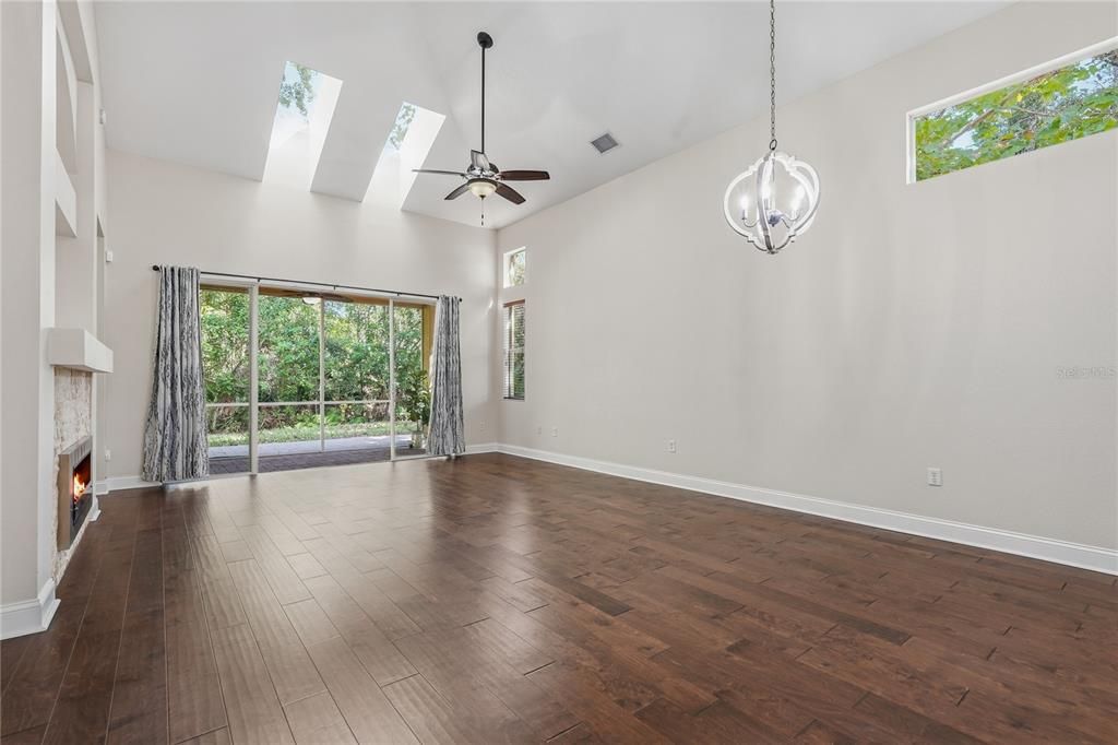 For Sale: $499,000 (3 beds, 2 baths, 2245 Square Feet)