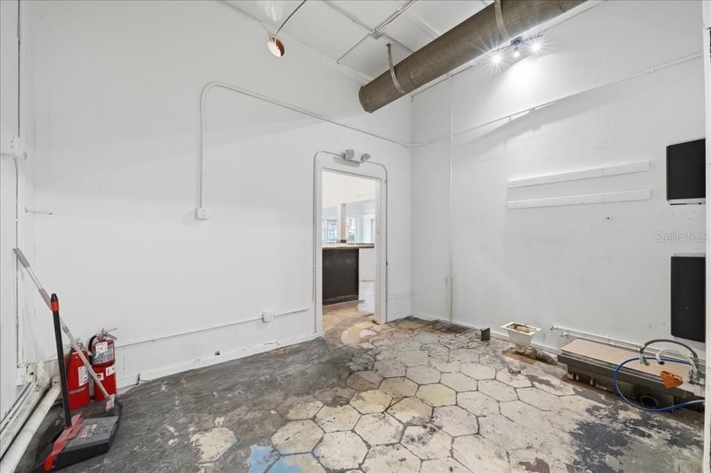 For Sale: $3,600,000 (2 beds, 0 baths, 6960 Square Feet)