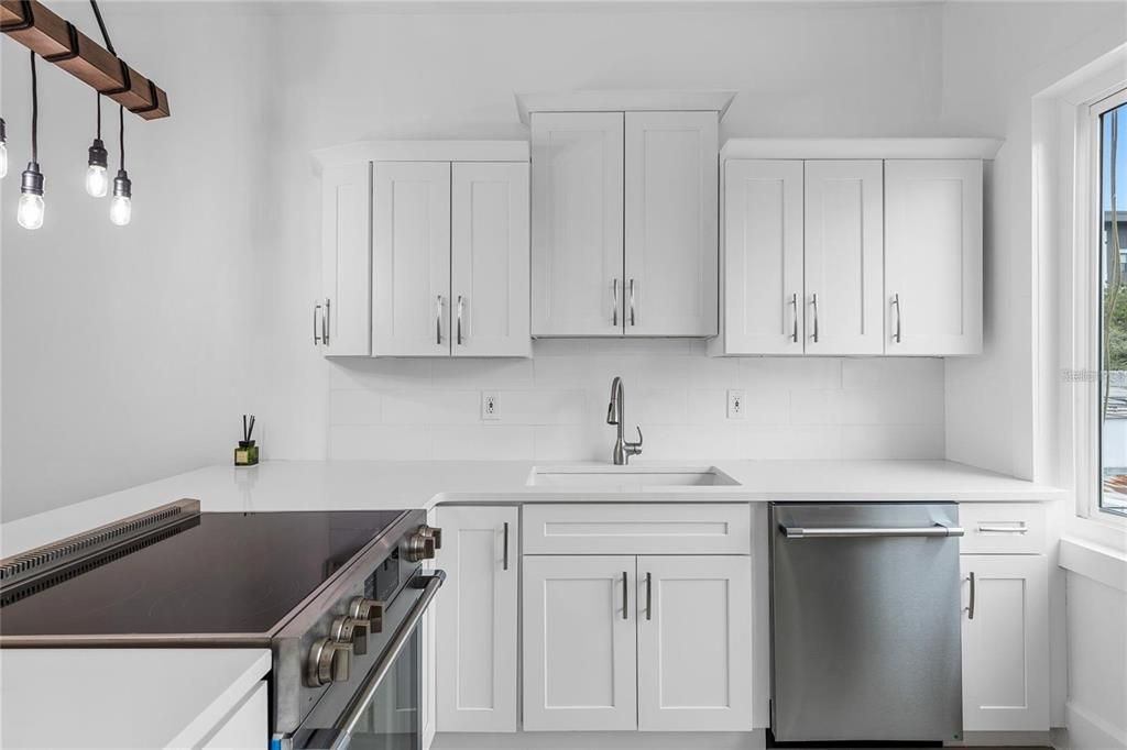 For Sale: $3,600,000 (2 beds, 0 baths, 6960 Square Feet)