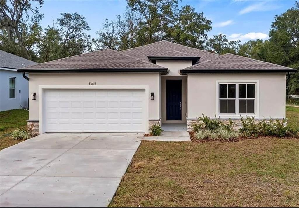 For Sale: $490,000 (4 beds, 3 baths, 1970 Square Feet)
