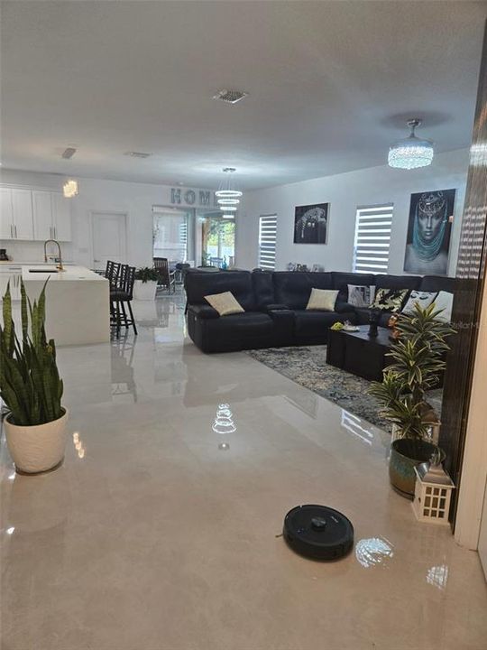 For Sale: $490,000 (4 beds, 3 baths, 1970 Square Feet)