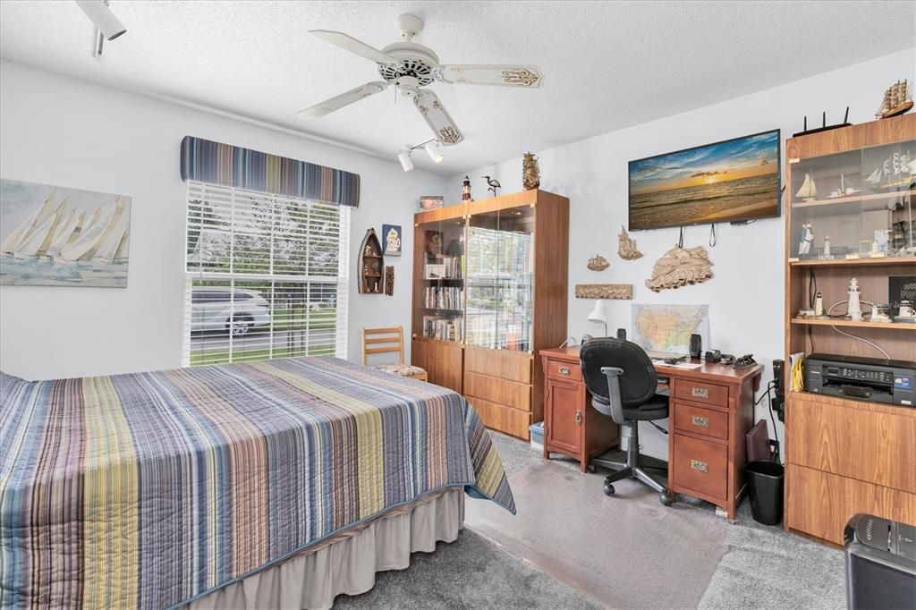 For Sale: $225,000 (2 beds, 2 baths, 1646 Square Feet)