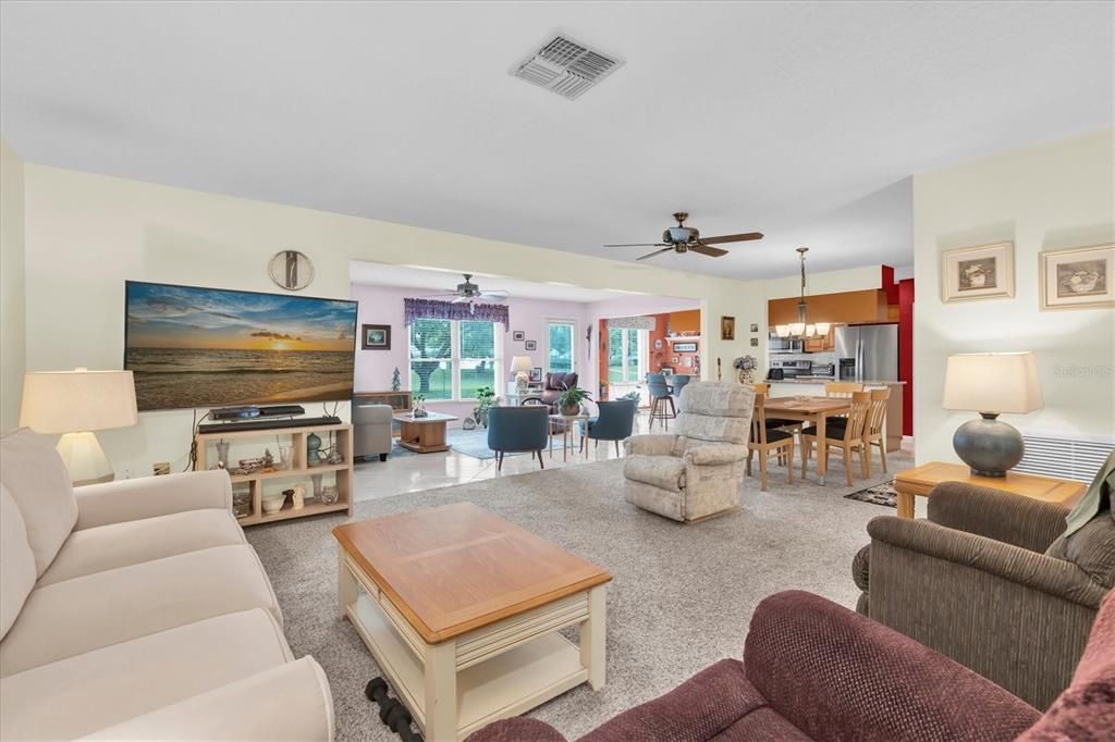 For Sale: $225,000 (2 beds, 2 baths, 1646 Square Feet)