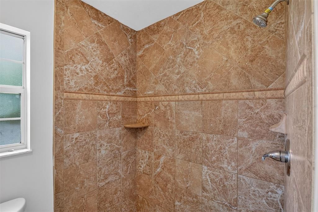 На продажу: $309,900 (4 спален, 2 ванн, 1473 Квадратных фут)