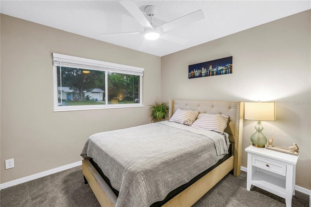 Activo con contrato: $535,000 (4 camas, 2 baños, 1587 Pies cuadrados)
