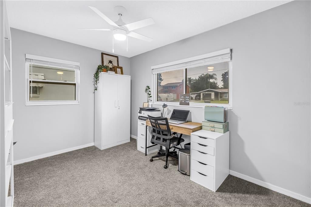 Activo con contrato: $535,000 (4 camas, 2 baños, 1587 Pies cuadrados)