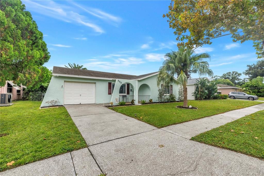 En Venta: $439,999 (3 camas, 2 baños, 1080 Pies cuadrados)