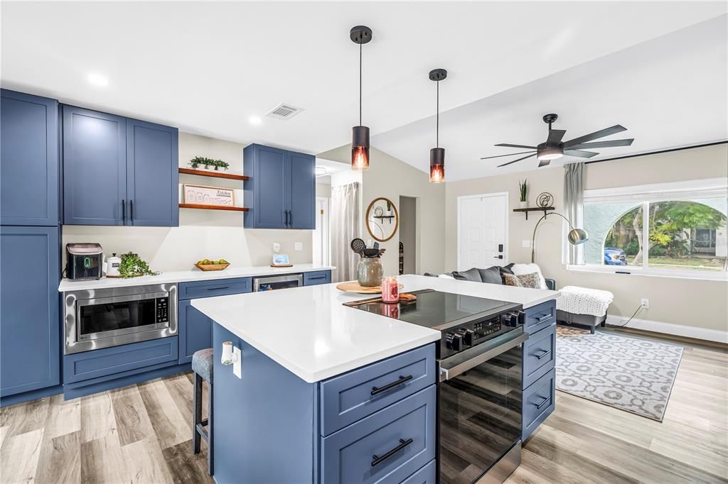 En Venta: $439,999 (3 camas, 2 baños, 1080 Pies cuadrados)
