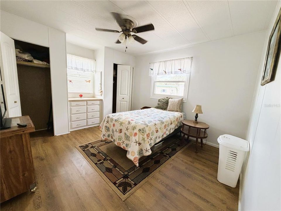 For Sale: $95,000 (2 beds, 2 baths, 1056 Square Feet)