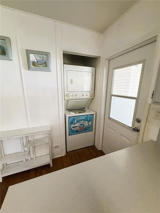 For Sale: $95,000 (2 beds, 2 baths, 1056 Square Feet)
