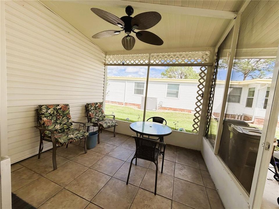 For Sale: $95,000 (2 beds, 2 baths, 1056 Square Feet)