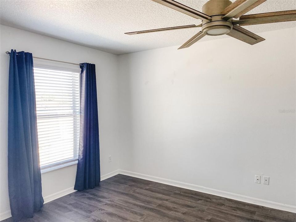 For Rent: $2,250 (4 beds, 2 baths, 1422 Square Feet)