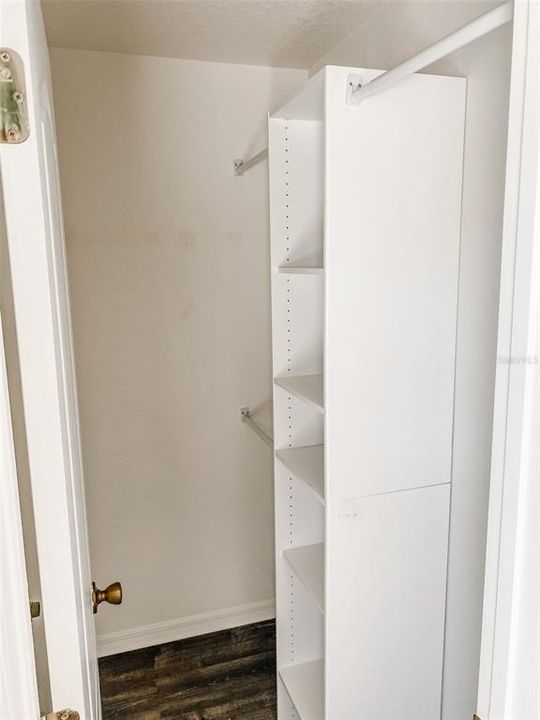 For Rent: $2,250 (4 beds, 2 baths, 1422 Square Feet)