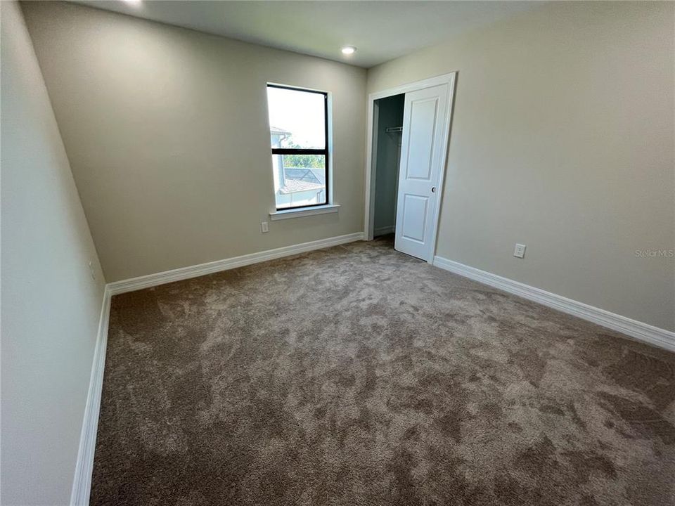 В аренду: $3,900 (5 спален, 4 ванн, 3652 Квадратных фут)