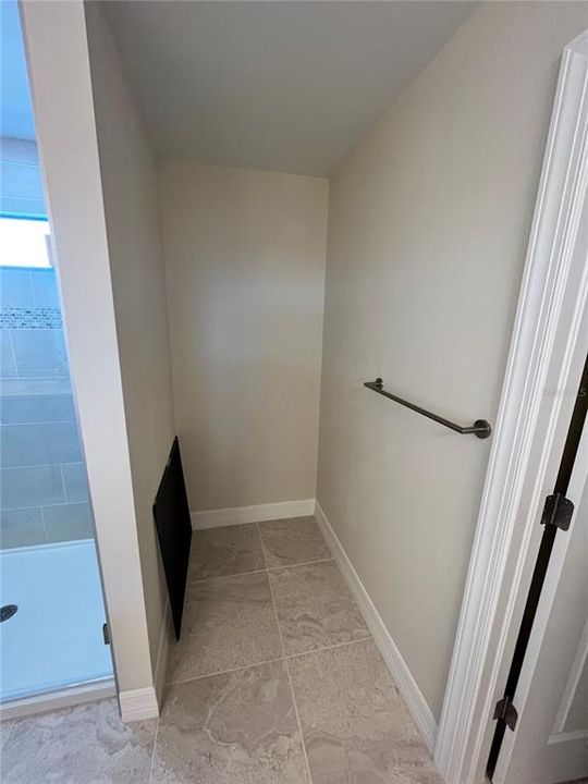 В аренду: $3,900 (5 спален, 4 ванн, 3652 Квадратных фут)