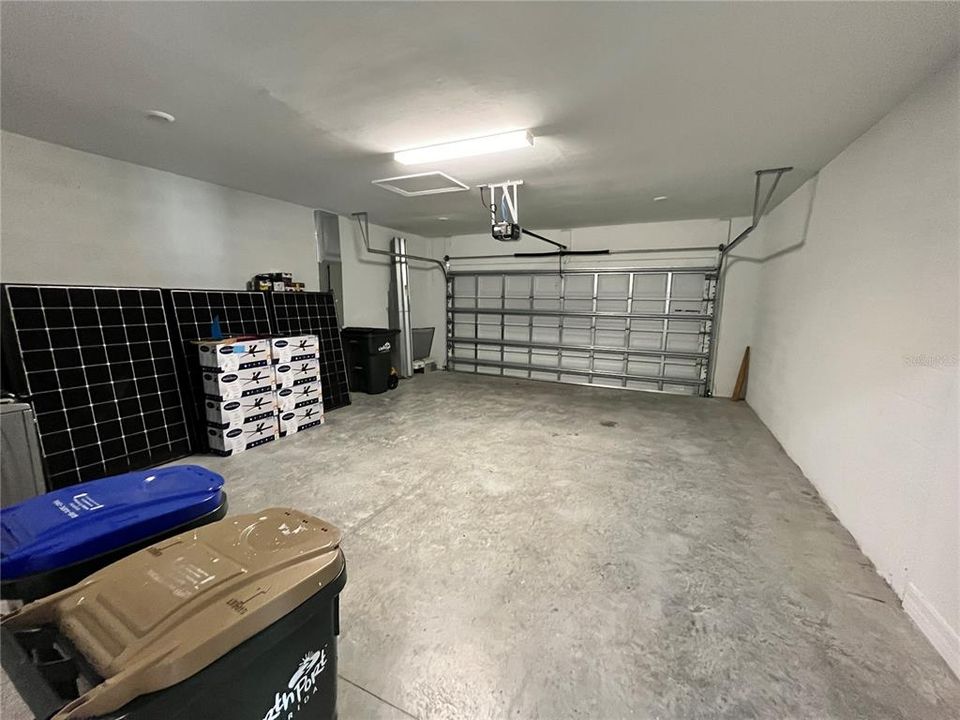 В аренду: $3,900 (5 спален, 4 ванн, 3652 Квадратных фут)