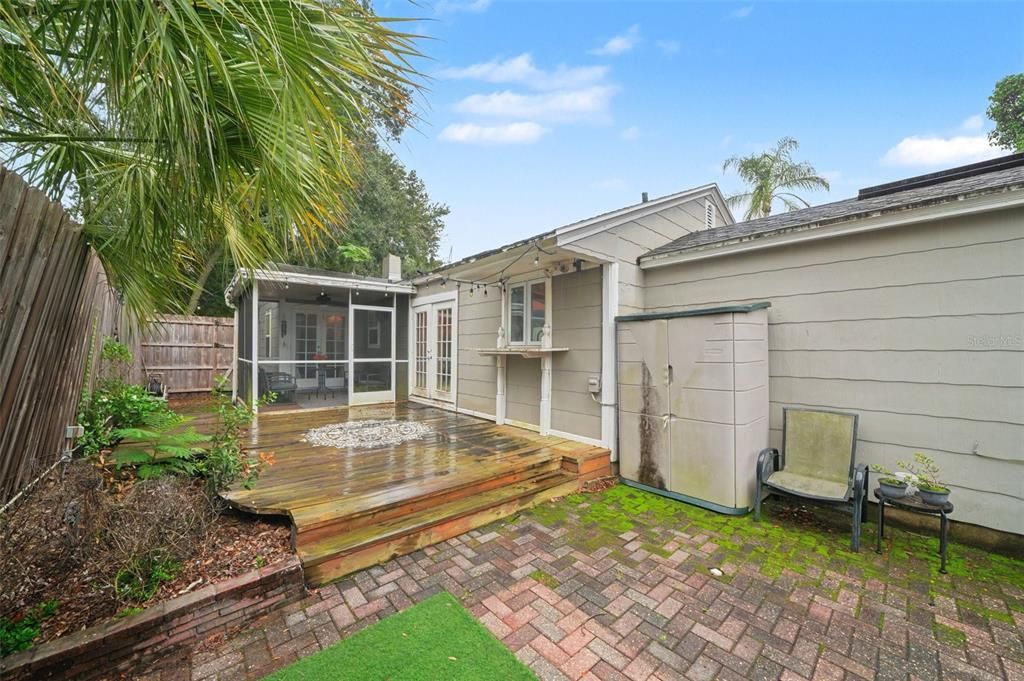 For Sale: $460,000 (3 beds, 2 baths, 1072 Square Feet)