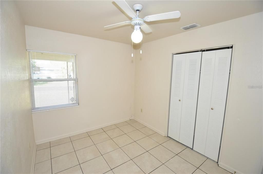 For Rent: $1,595 (3 beds, 1 baths, 888 Square Feet)