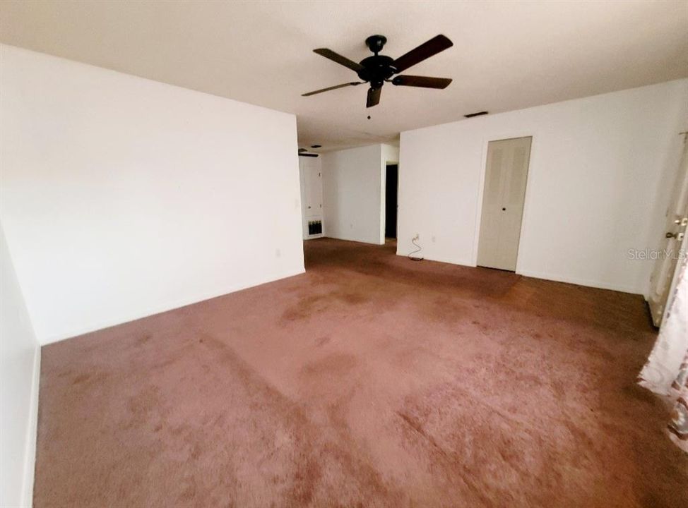 For Sale: $149,000 (2 beds, 2 baths, 1116 Square Feet)