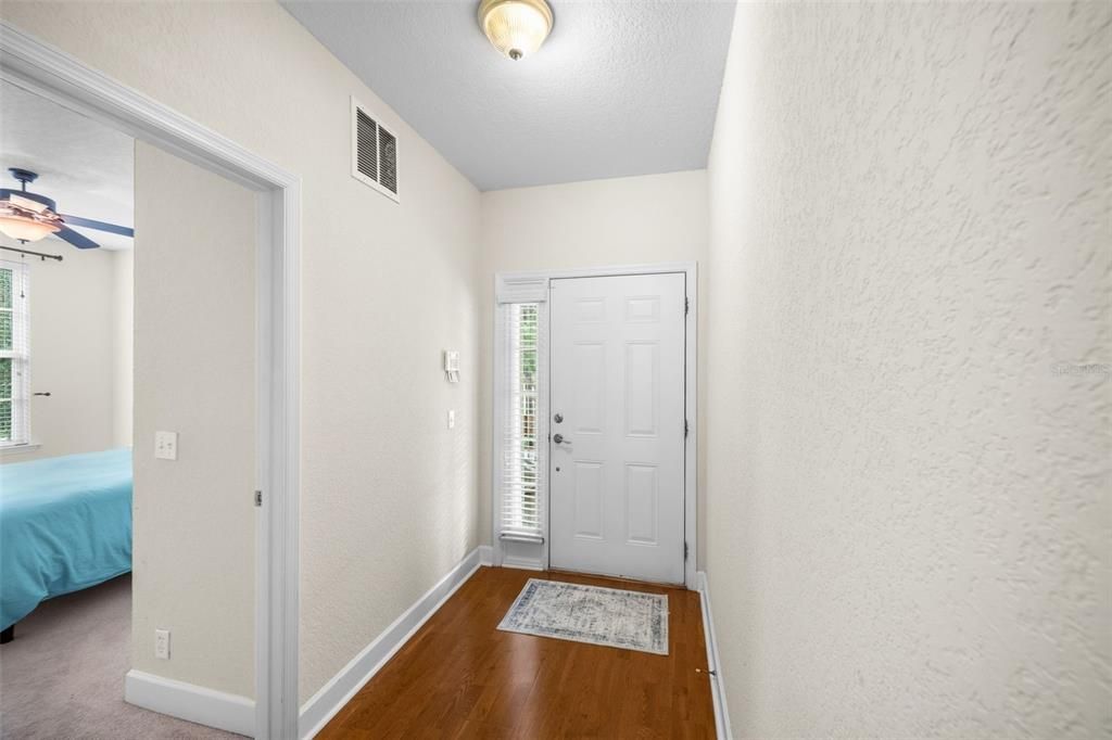 For Sale: $270,000 (3 beds, 2 baths, 1449 Square Feet)