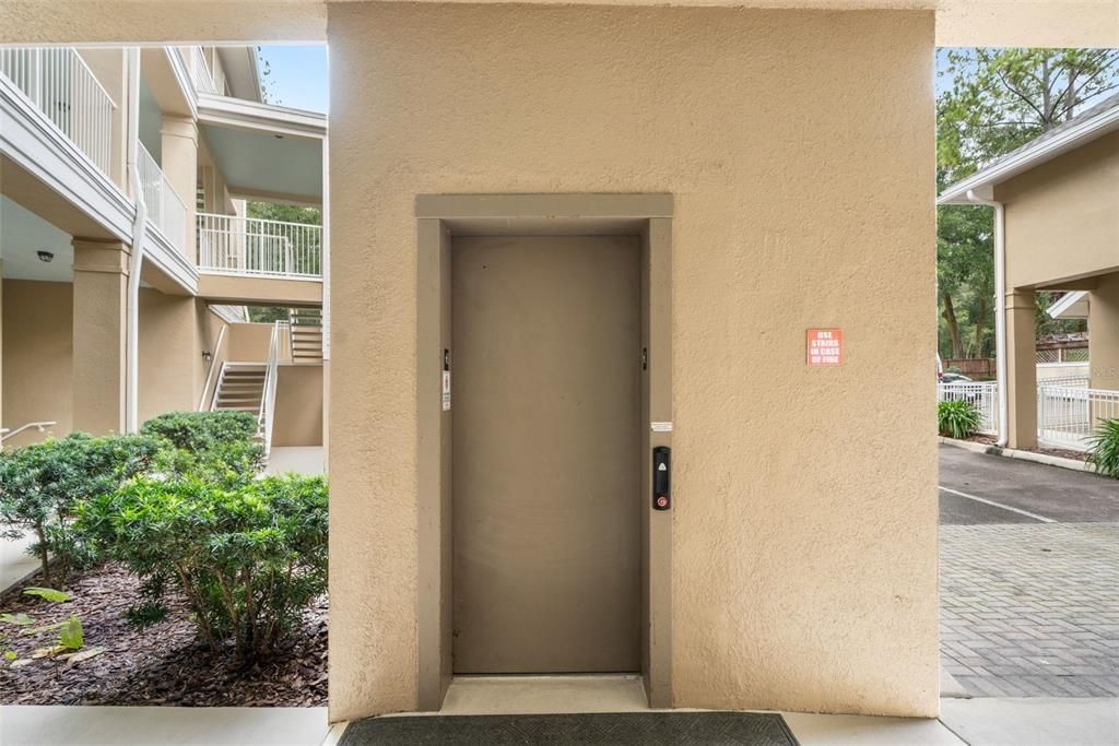 For Sale: $270,000 (3 beds, 2 baths, 1449 Square Feet)