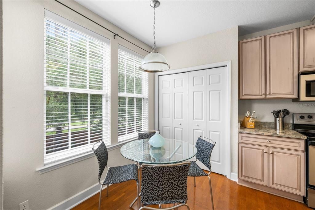 For Sale: $270,000 (3 beds, 2 baths, 1449 Square Feet)