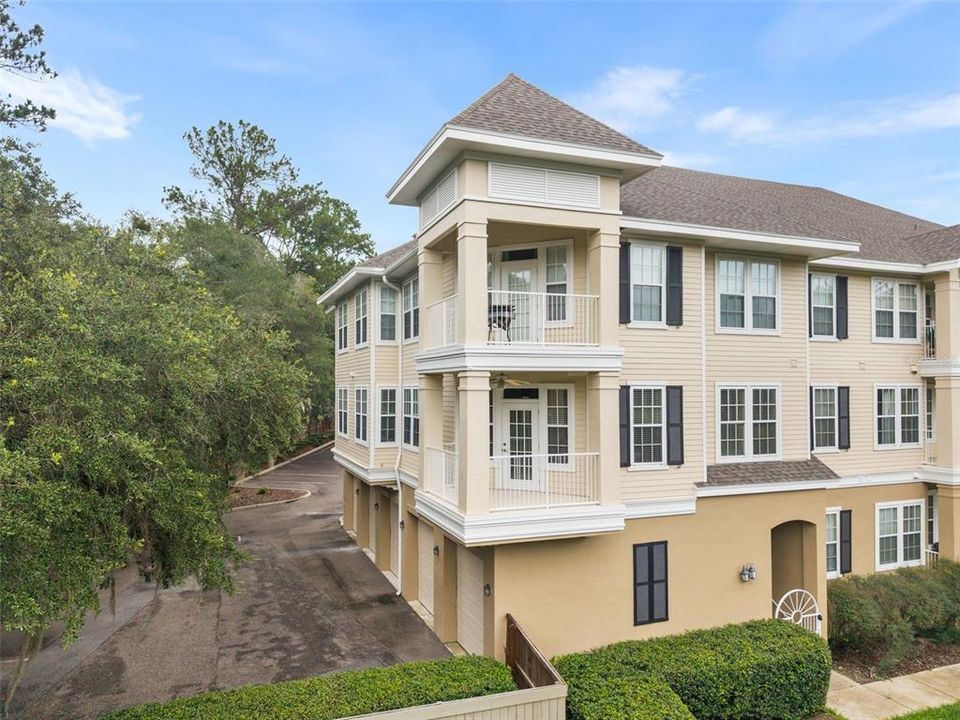 For Sale: $270,000 (3 beds, 2 baths, 1449 Square Feet)