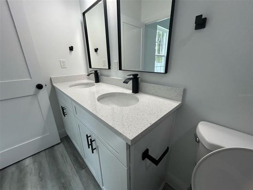 For Sale: $315,000 (4 beds, 2 baths, 1792 Square Feet)