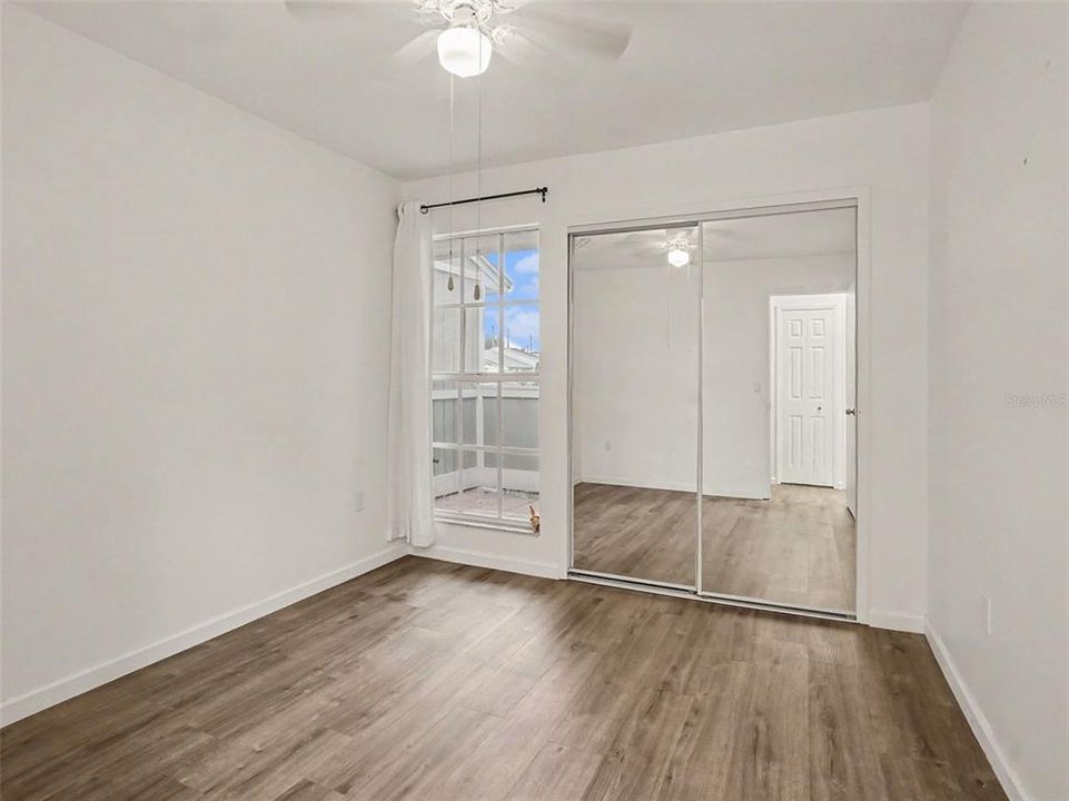 На продажу: $279,900 (3 спален, 2 ванн, 1331 Квадратных фут)
