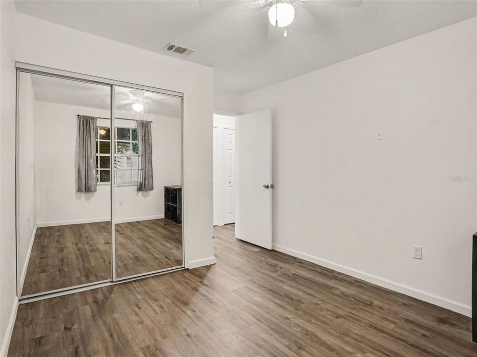 На продажу: $279,900 (3 спален, 2 ванн, 1331 Квадратных фут)