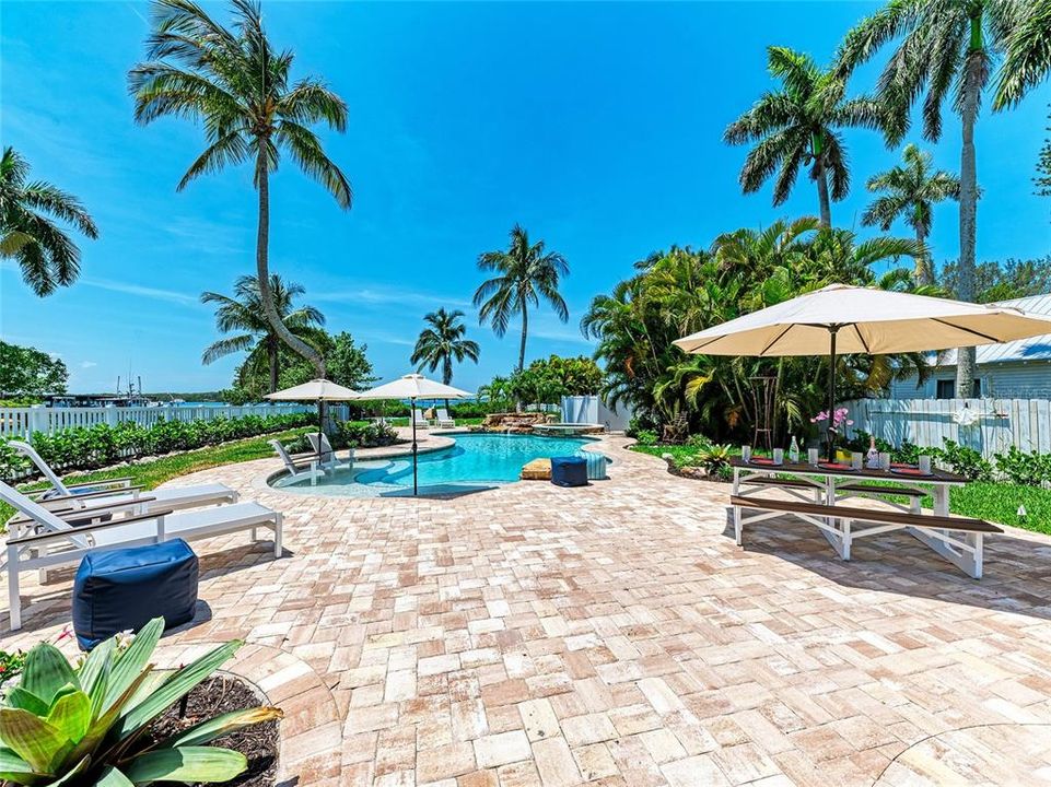 На продажу: $1,425,000 (3 спален, 2 ванн, 1420 Квадратных фут)