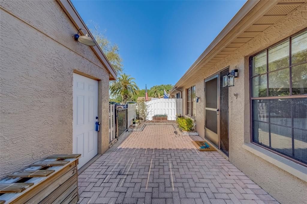 En Venta: $225,000 (2 camas, 2 baños, 1170 Pies cuadrados)