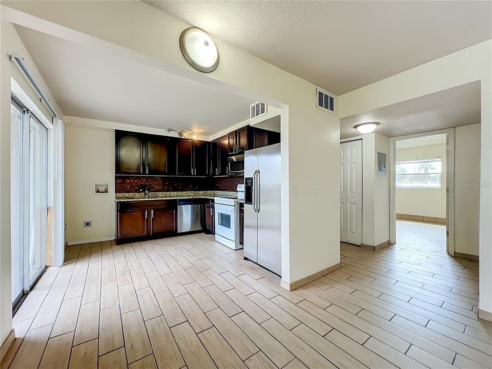 En Venta: $130,000 (2 camas, 1 baños, 830 Pies cuadrados)
