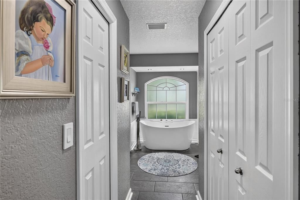 For Sale: $450,000 (3 beds, 2 baths, 1983 Square Feet)