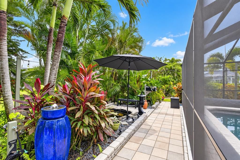 For Sale: $450,000 (3 beds, 2 baths, 1983 Square Feet)