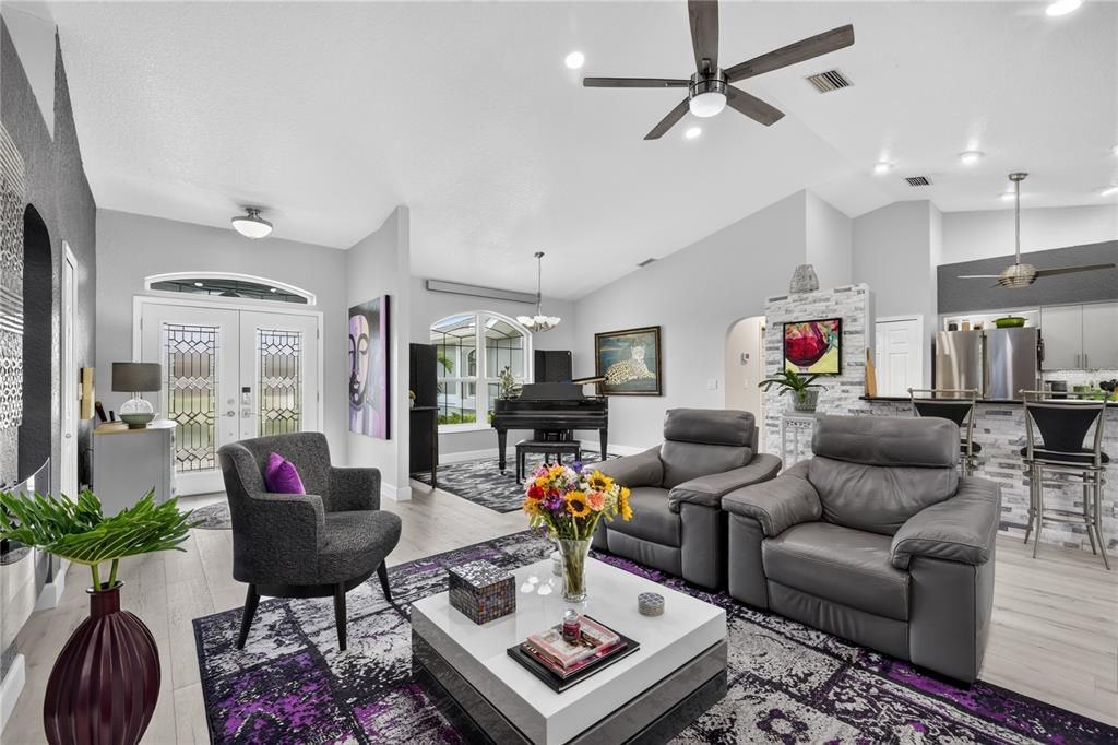 For Sale: $450,000 (3 beds, 2 baths, 1983 Square Feet)