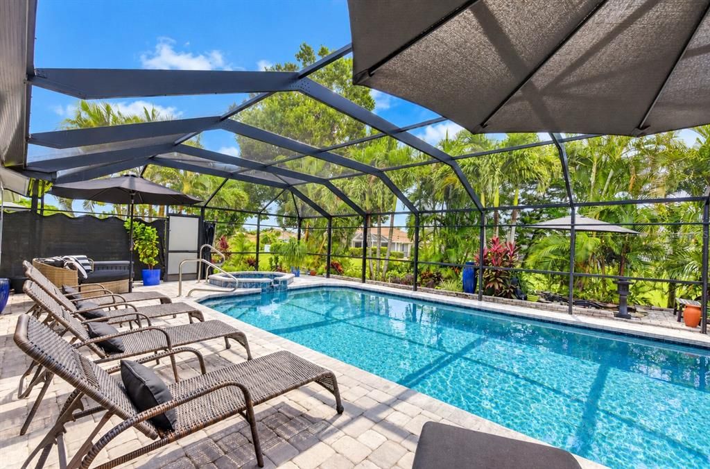 For Sale: $450,000 (3 beds, 2 baths, 1983 Square Feet)