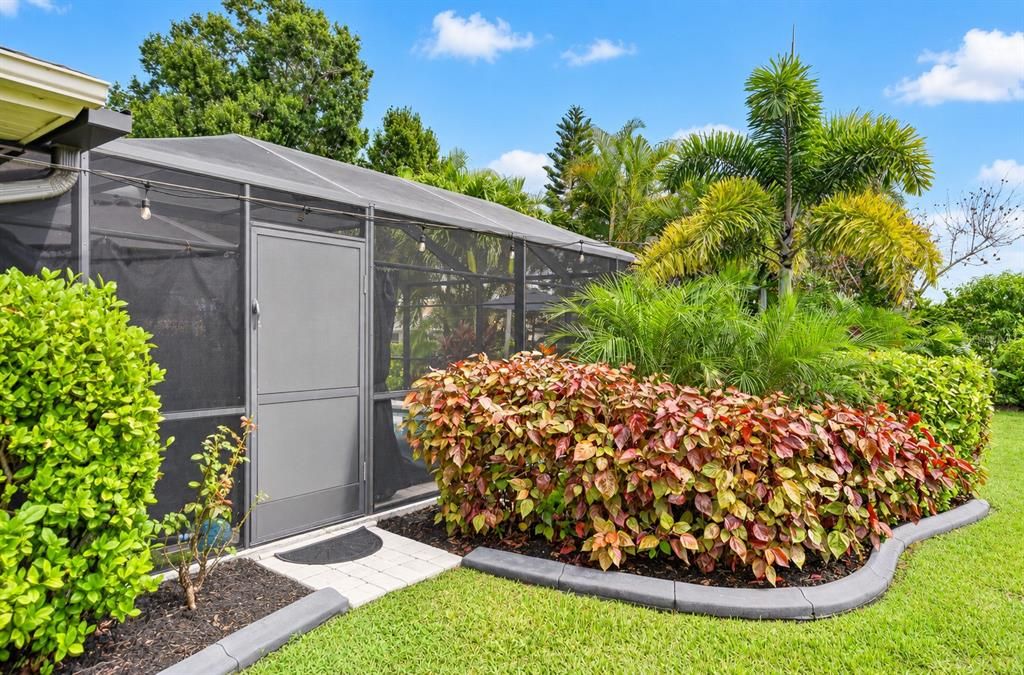 For Sale: $450,000 (3 beds, 2 baths, 1983 Square Feet)