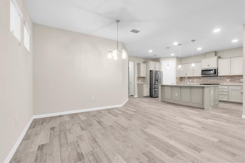 For Sale: $515,000 (3 beds, 2 baths, 2006 Square Feet)