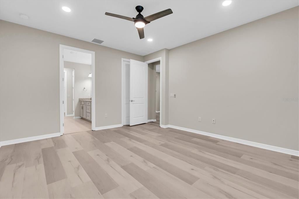 For Sale: $515,000 (3 beds, 2 baths, 2006 Square Feet)