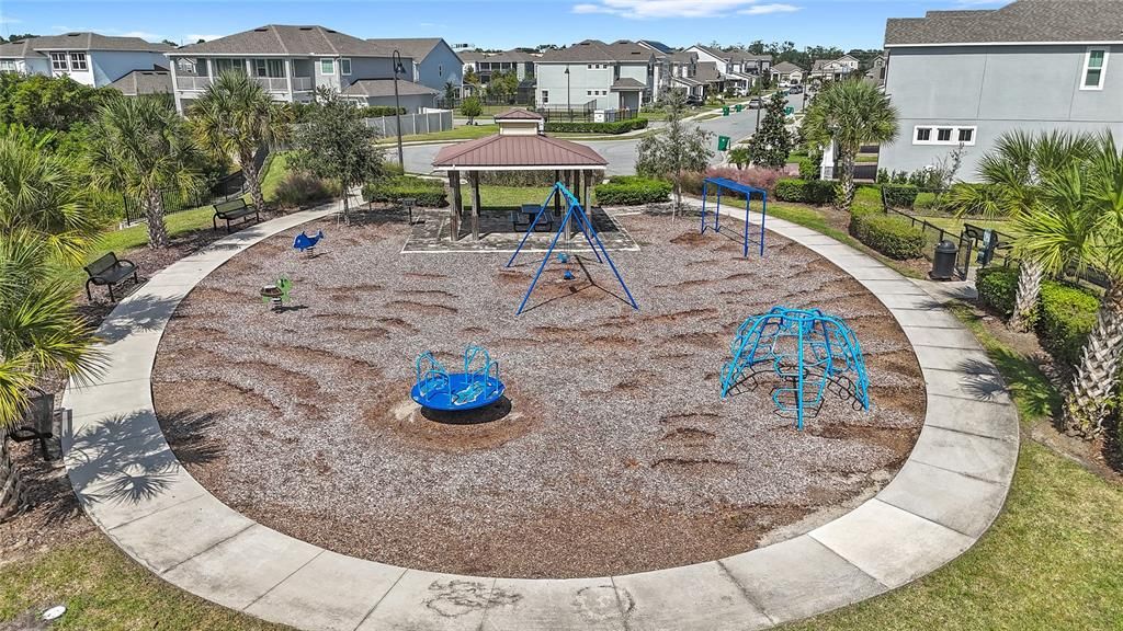 For Sale: $869,000 (5 beds, 4 baths, 3710 Square Feet)