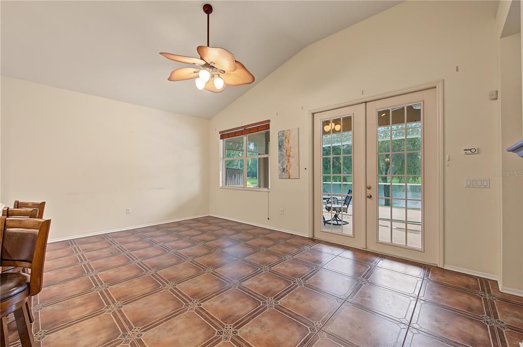 For Sale: $449,000 (3 beds, 2 baths, 1839 Square Feet)