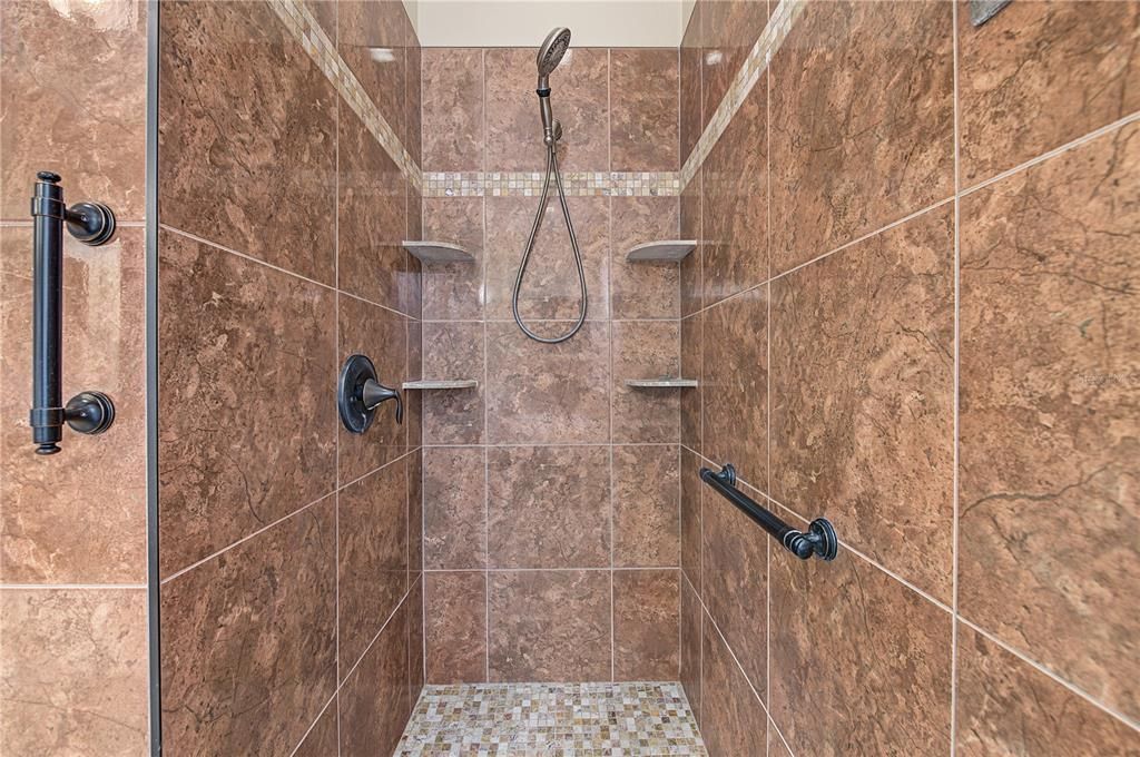 For Sale: $449,000 (3 beds, 2 baths, 1839 Square Feet)