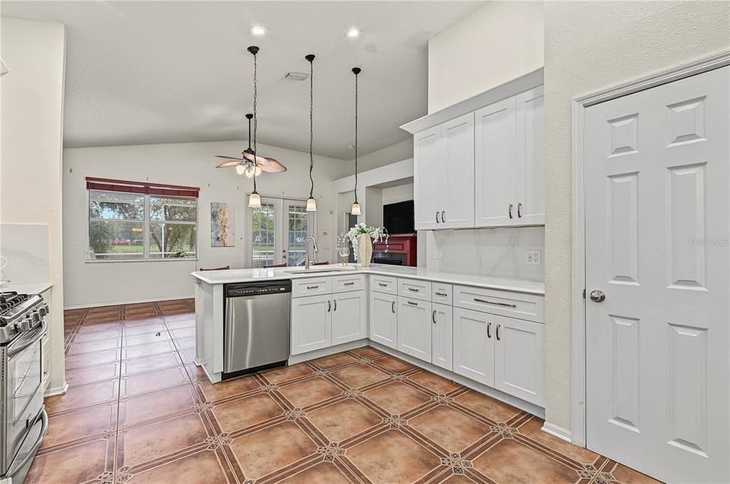 For Sale: $449,000 (3 beds, 2 baths, 1839 Square Feet)