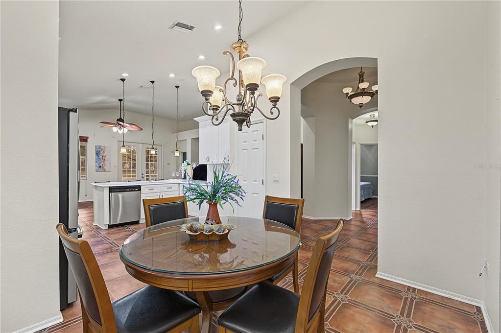 For Sale: $449,000 (3 beds, 2 baths, 1839 Square Feet)