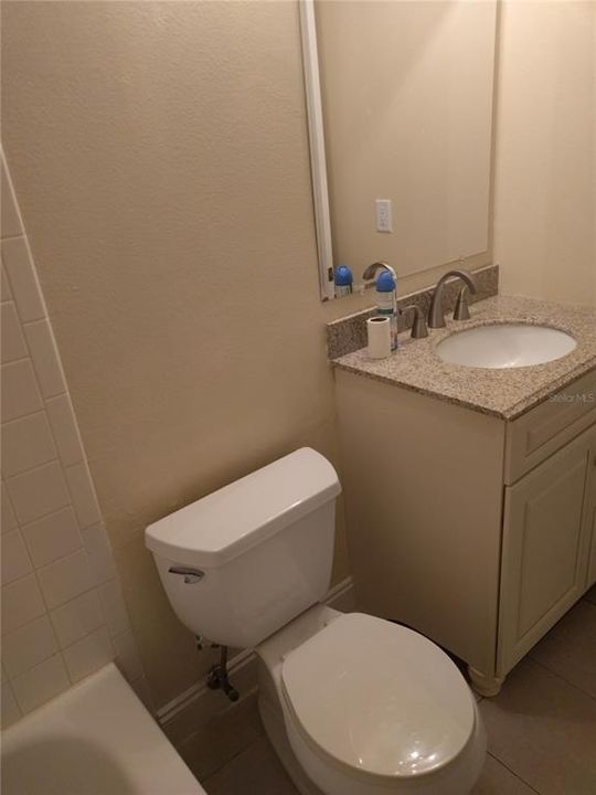 В аренду: $1,900 (2 спален, 2 ванн, 1256 Квадратных фут)