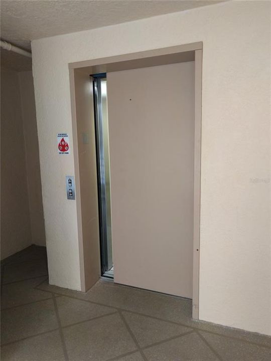 В аренду: $1,900 (2 спален, 2 ванн, 1256 Квадратных фут)